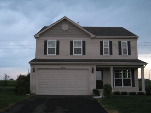 5910 Betty Gloyd Dr, Hoffman Estates, IL 60192 photo 1