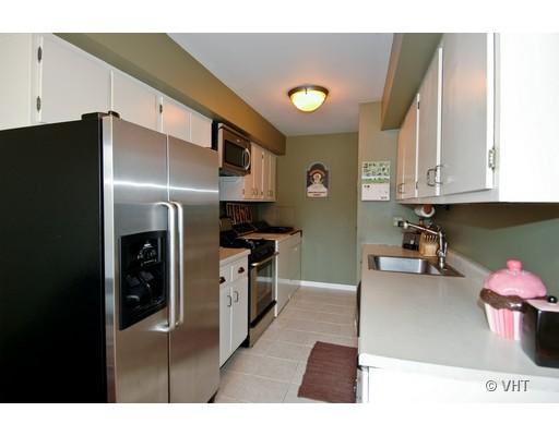 1661 Cornell Dr #22A, Hoffman Estates, IL 60169 photo 5