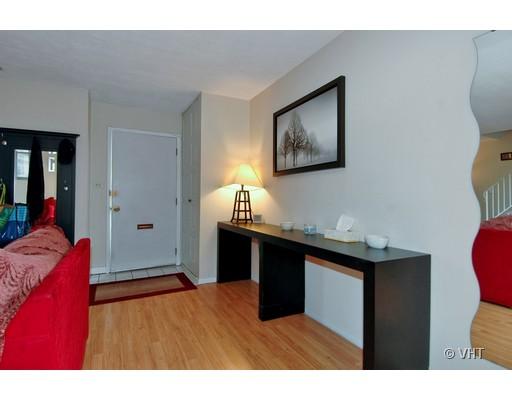 1661 Cornell Dr #22A, Hoffman Estates, IL 60169 photo 2
