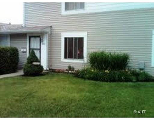 1661 Cornell Dr #22A, Hoffman Estates, IL 60169 photo 1
