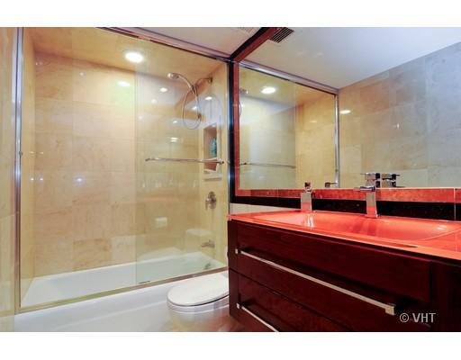 175 E Delaware Pl #4617, Chicago, IL 60611 photo 9