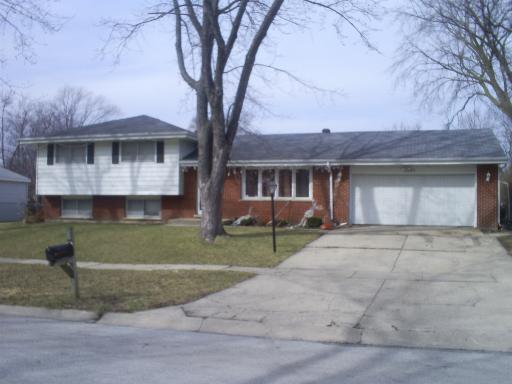 1048 E Lilly Ln, Palatine, IL 60074 photo 1