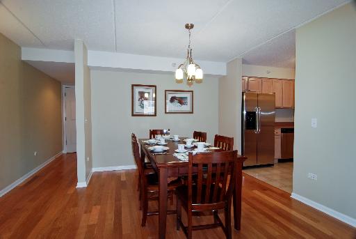 435 William St #204, River Forest, IL 60305 photo 4