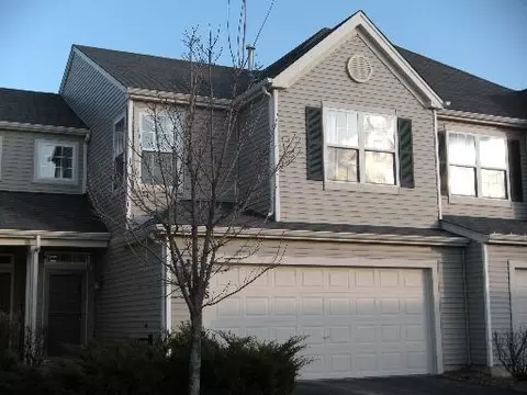 1128 Clover Dr, Minooka, IL 60447 photo 1