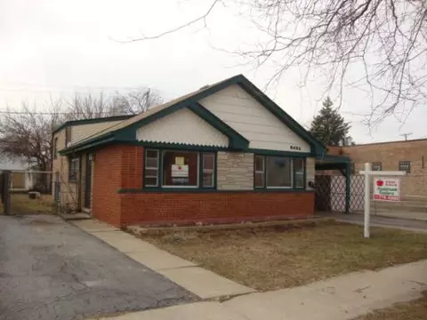 8423 W 44 Pl, Lyons, IL 60534 photo 1