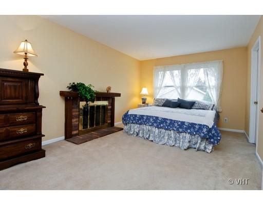 2003 Heather Rd, Geneva, IL 60134 photo 9