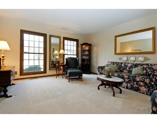 2003 Heather Rd, Geneva, IL 60134 photo 3