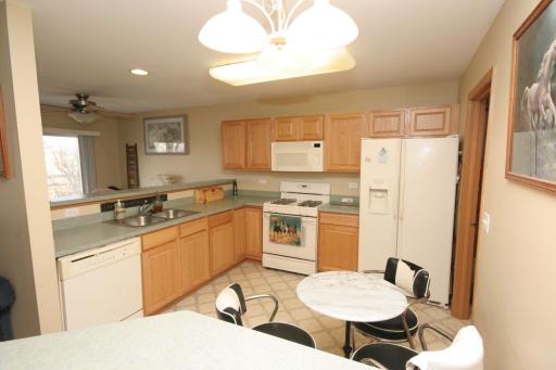 10952 Cape Cod Ln, Huntley, IL 60142 photo 2