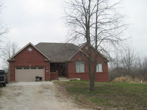 6156 Tulip Ln, Grant Park, IL 60940 photo 1