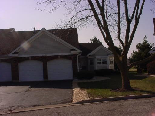 1637 Glengarry Ct, Algonquin, IL 60102 photo 1
