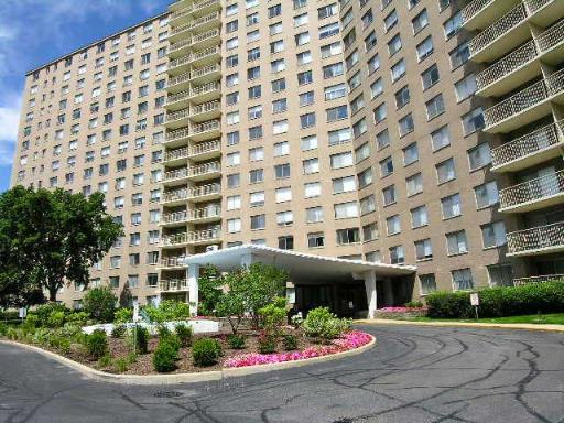 7061 N Kedzie Ave #1013, Chicago, IL 60645 photo 1