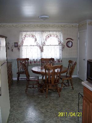 126 E Union St, Seneca, IL 61360 photo 7