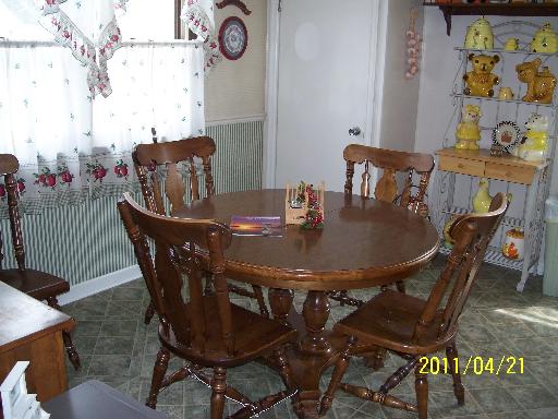 126 E Union St, Seneca, IL 61360 photo 8