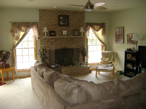 23111 Norma Ln, Harvard, IL 60033 photo 3