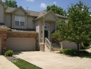 1260 Oakleaf Ct, Aurora, IL 60506 photo 1