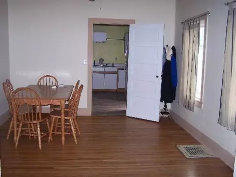 621 E Superior St, Ottawa, IL 61350 photo 5