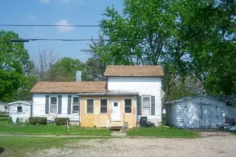 1403 E Main St, Mendota, IL 61342 photo 1