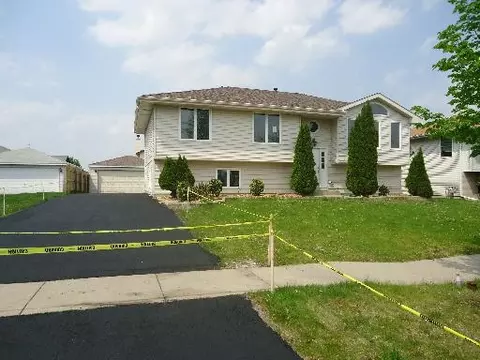 6613 Peyla Ln, Plainfield, IL 60586 photo 1