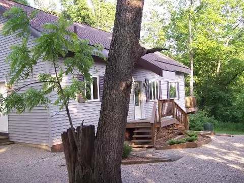 8 Paddock Ct, Putnam, IL 61560 photo 3