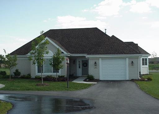 1711 Oak Tree Ln, Kankakee, IL 60901 photo 1