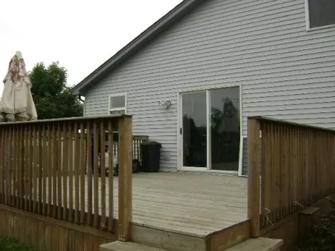 1206 Green Trails Dr, Plainfield, IL 60586 photo 2