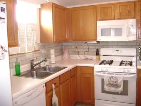1206 Green Trails Dr, Plainfield, IL 60586 photo 6