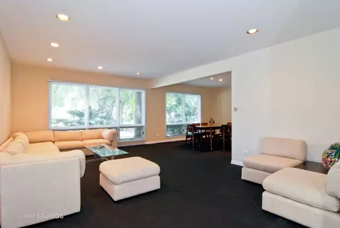 425 Dewey Ave, Evanston, IL 60202 photo 3