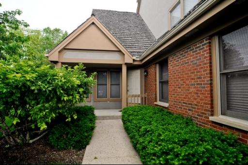 2518 Windrush Ln, Northbrook, IL 60062 photo 1
