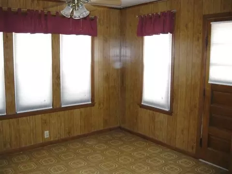 408 Cedar St, Cedar Point, IL 61316 photo 4