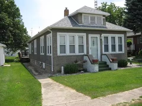 408 Cedar St, Cedar Point, IL 61316 photo 1