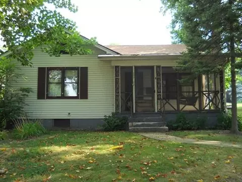 526 W Devlin St, Spring Valley, IL 61362 photo 1