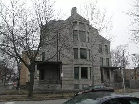 562 E 50th Pl, Chicago, IL 60615 photo 1