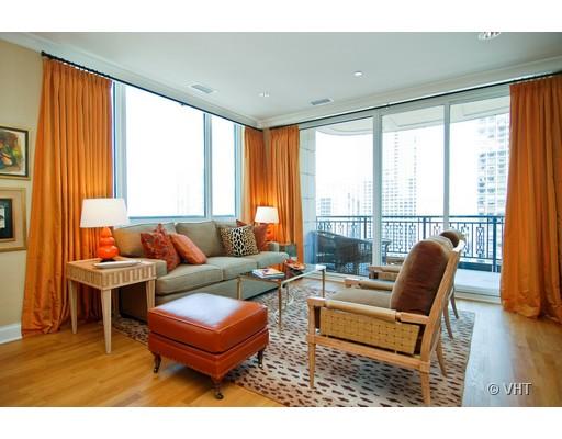 10 E Delaware St #15e, Chicago, IL 60611 photo 3