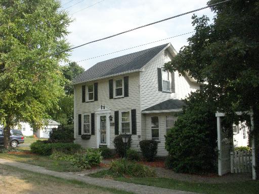 125 E Second St, Wyanet, IL 61379 photo 2