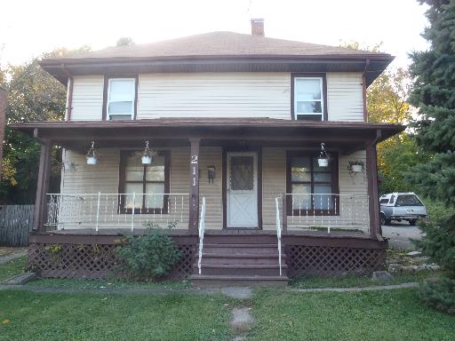 211 S Comstock St, Joliet, IL 60436 photo 2
