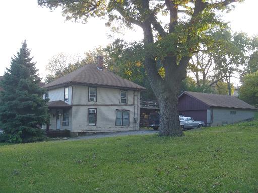 211 S Comstock St, Joliet, IL 60436 photo 4