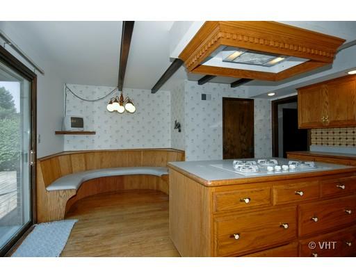 149 E County Line Rd, Barrington, IL 60010 photo 4