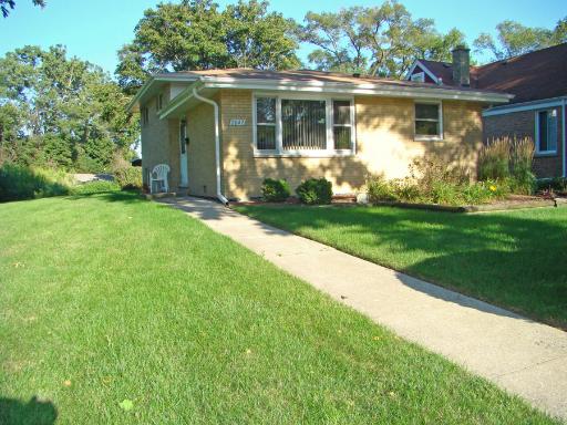 2047 Atwood Ave, Berkeley, IL 60163 photo 13