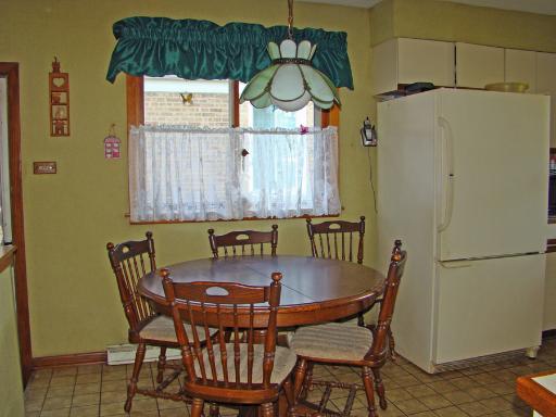 2047 Atwood Ave, Berkeley, IL 60163 photo 4