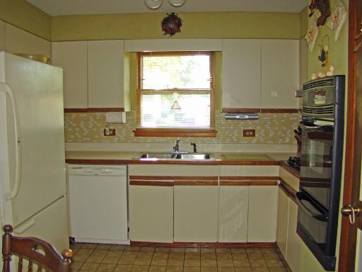 2047 Atwood Ave, Berkeley, IL 60163 photo 3
