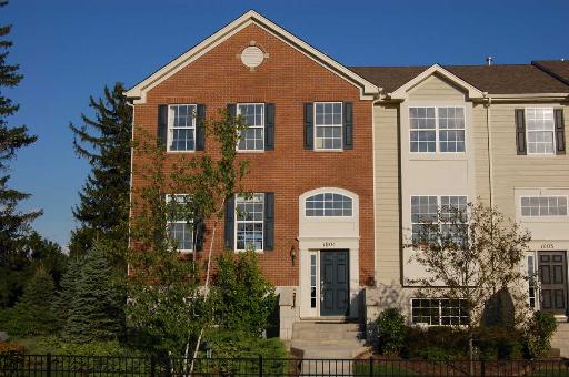 1001 Alberta Rd, Elgin, IL 60124 photo 1
