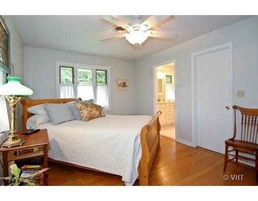 72 Sherwood Rd, Elgin, IL 60120 photo 8