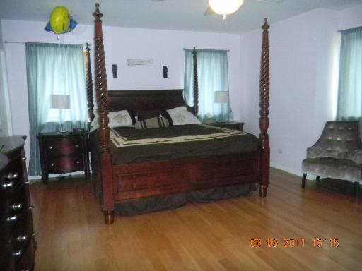 7624 S Beloit St S, Bridgeview, IL 60455 photo 8
