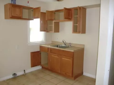 241 E 143 St, Dolton, IL 60419 photo 4