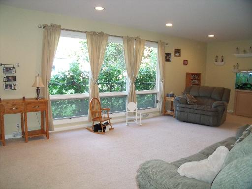 511 E Roosevelt St, Dekalb, IL 60115 photo 5
