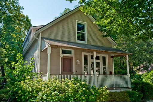 912 Gaffield Pl, Evanston, IL 60201 photo 1
