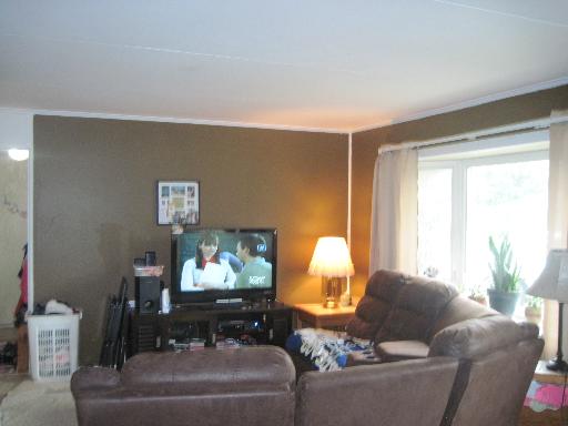 Undisclosed, Elgin, IL 60123 photo 4