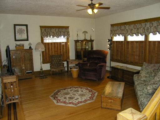 109 1st St, Chadwick, IL 61014 photo 5