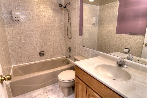 1404 Brookside Dr, Munster, IN 46321 photo 6