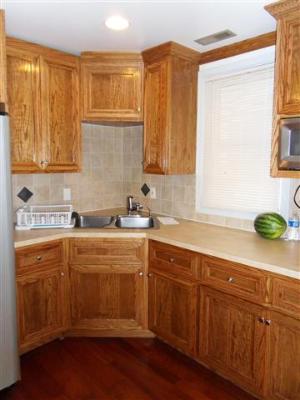 415 Cedar St, Aurora, IL 60506 photo 4